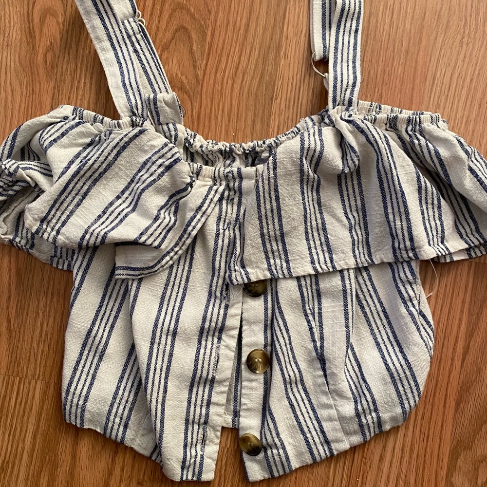 Crop top